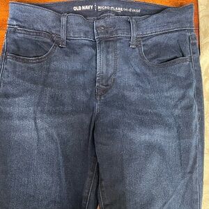 Old Navy Micro- Flare Mid-Rise Jeans